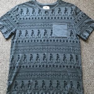 On the Byas Skeletons & Crosses shirt